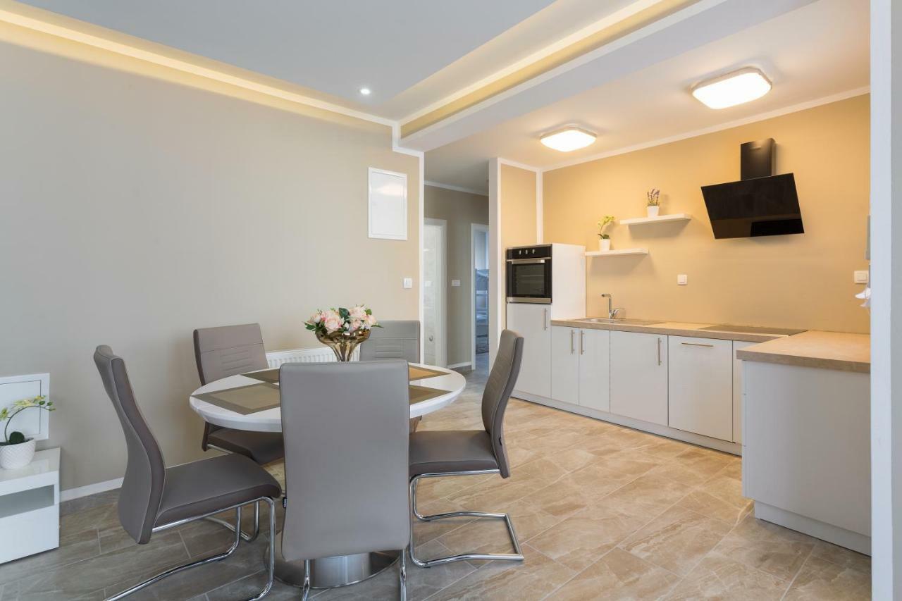 Kaštela Villa Nicolina מראה חיצוני תמונה